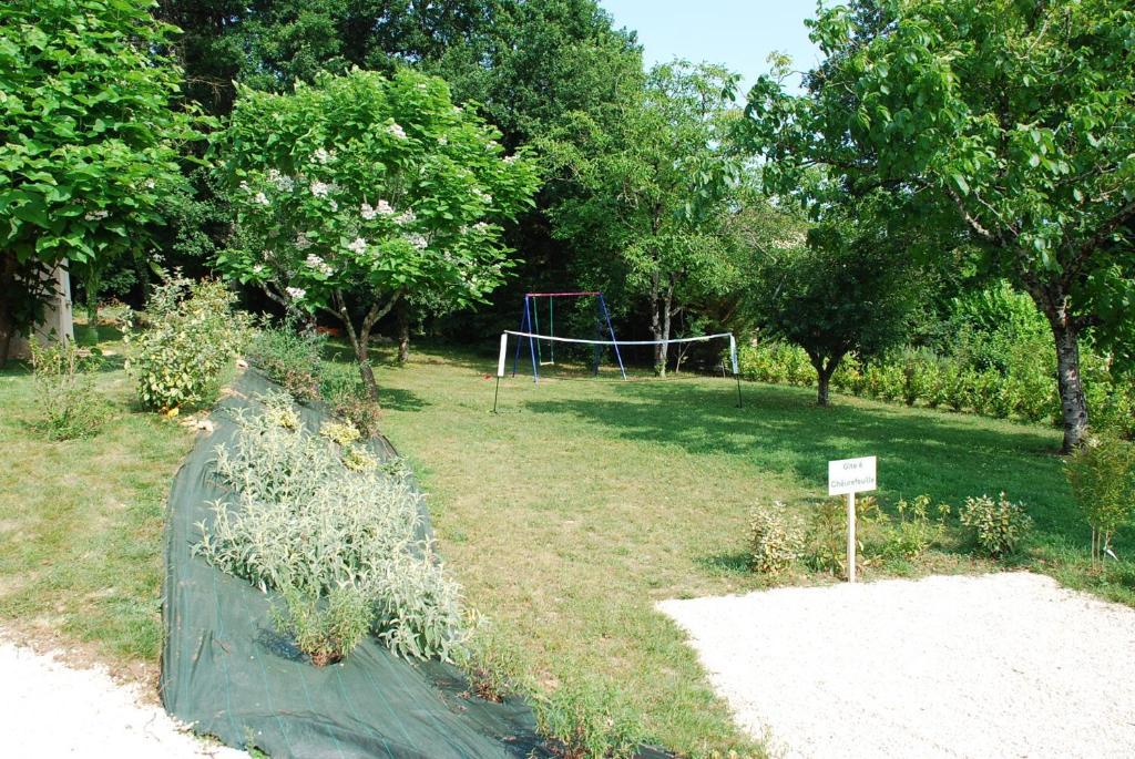 Village De Gites Le Chatenet Thonac Buitenkant foto