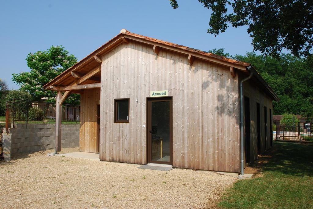 Village De Gites Le Chatenet Thonac Buitenkant foto